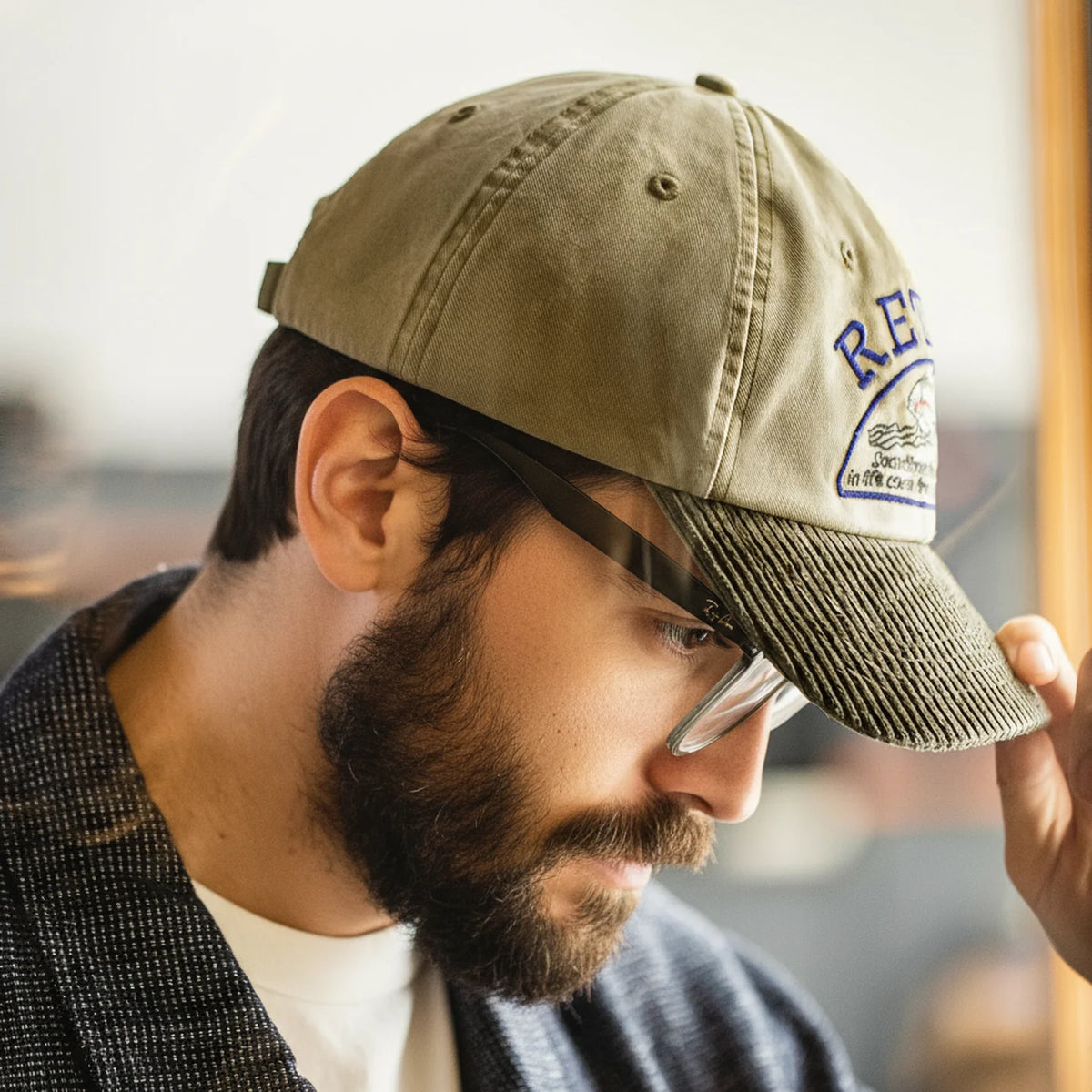 Eddy Corduroy Cap worn, profile view
